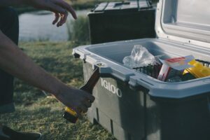 Igloo IMX Gray 70 qt Cooler 50293 - Image 3