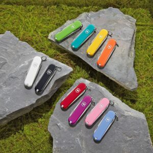 Victorinox Camper Red 420 HC Stainless Steel 3.5 in. Multi-Function Knife - Image 2