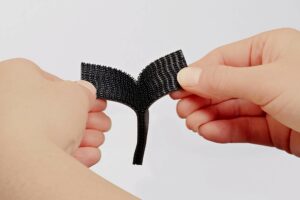 Scotch Medium Foam Hook and Loop Fastener 3 in. L 2 pk - Image 6