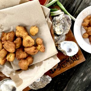Bayou Classic 4010 10-qt Aluminum Fry Pot Features Heavy-Duty Riveted Handles Perforated Aluminum Basket Perfect For Frying Shrimp Chicken Hushpuppies and Fries - Image 3