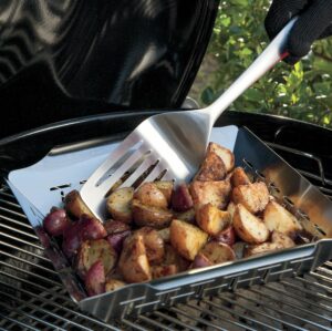 Weber Deluxe Grilling Basket - Image 7