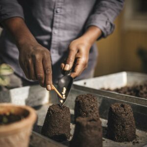 Fiskars 12 in. Soil Block Maker - Image 9