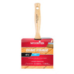 Wooster Bravo Stainer 4-3/4 in. Flat Paint Brush