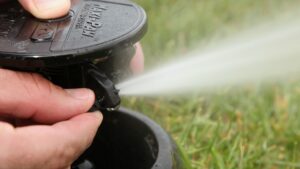 Rain Bird 3 in. H Adjustable Rotor Impulse Sprinkler AG-5 - Image 5