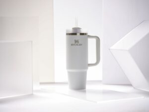 Stanley The Quencher H2.0 FlowState 30 oz White BPA Free Double-Wall Vacuum Insulated Tumbler - Image 3