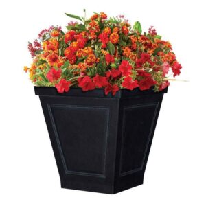 Polyresin New England Planter Black - Image 2
