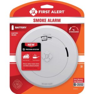 First Alert Slim Battery-Powered Photoelectric Smoke Detector