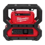 Milwaukee M18 CARRY-ON Lithium-Ion Power Supply