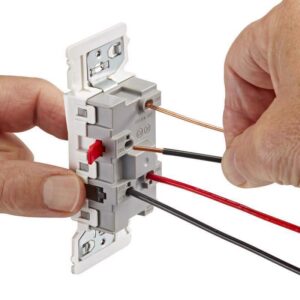 Leviton Lever Edge 15 amps 3-Way Rocker Switch White - Image 2