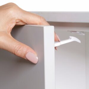 Dreambaby White Plastic Cabinet Catches 7 pk - Image 2