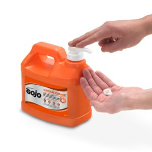 Gojo Natural Orange Citrus Scent Pumice Hand Cleaner 0.5 gal 0958-04 - Image 2