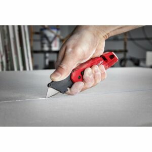 Milwaukee Fastback 6-3/4 in. Press and Flip Folding Utility Knife Red - Image 4