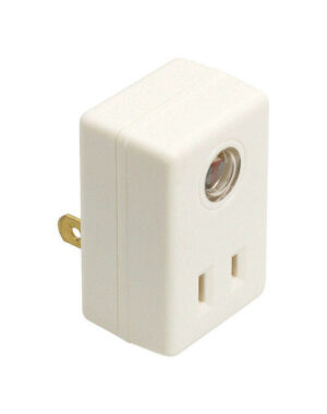 Amertac White Photoelectric Plug In Light Control CL11LC